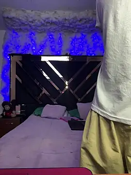 Brianna Trans00 online show from March 29, 2:44 am