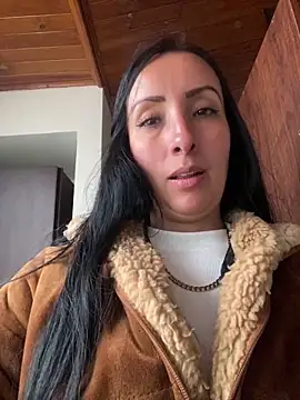 yaralyminjo2 online show from December 30, 9:08 pm