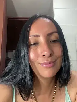 yaralyminjo2 online show from January 11, 12:33 am