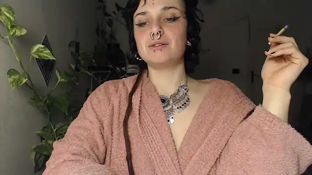 Snapshot of kinkyspirali chatting on February 20, 9:37 pm kinkyspirali online show from February 20, 9:37 pm