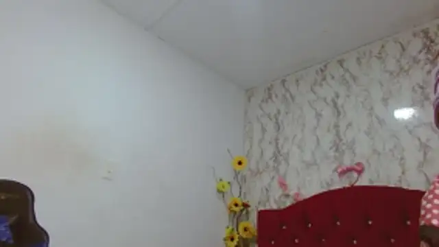 Snapshot of AlexaFontana chatting on February 13, 7:54 pm AlexaFontana online show from February 13, 7:54 pm