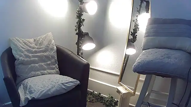 mysterymel online show from January 27, 1:05 am