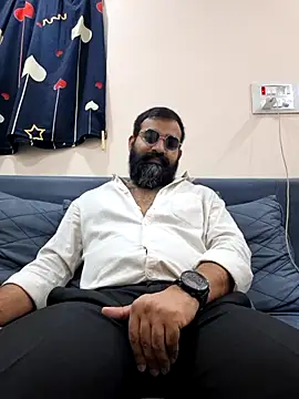 Fun Guuy online show from February 6, 5:05 pm