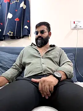 Fun Guuy online show from April 6, 8:15 am