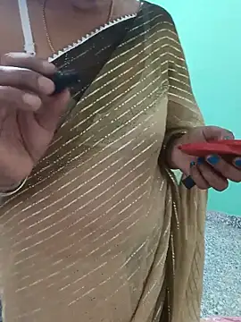Snapshot of Saroj-Shah chatting on July 1, 3:30 am Saroj-Shah online show from July 1, 3:30 am