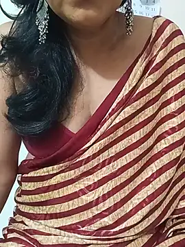 Snapshot of Saroj-Shah chatting on July 9, 8:18 am Saroj-Shah online show from July 9, 8:18 am