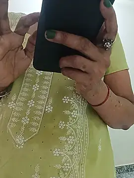 Snapshot of Saroj-Shah chatting on July 25, 4:43 am Saroj-Shah online show from July 25, 4:43 am