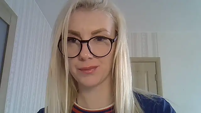 Snapshot of Pabonya91 chatting on February 25, 11:41 am Pabonya91 online show from February 25, 11:41 am