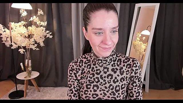 helentasty online show from February 19, 3:17 am