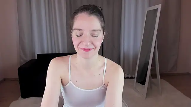 helentasty online show from September 29, 2:27 am