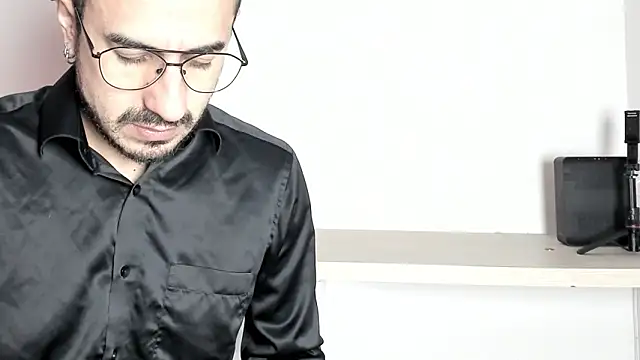 pablo-rincon95 online show from December 31, 2:03 pm