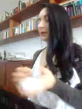 amellie ros online show from December 9, 1:24 pm