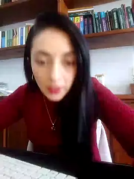 amellie ros online show from December 11, 1:39 pm
