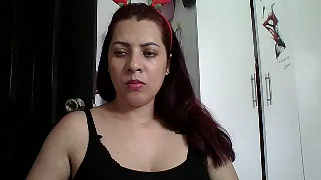 Anne kis online show from December 18, 6:35 pm