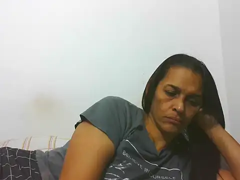 latinbrunettet online show from November 26, 1:34 pm