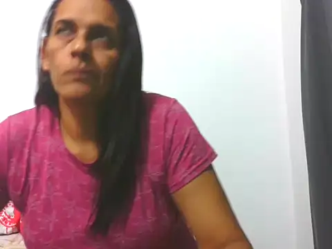 latinbrunettet online show from May 19, 1:17 pm