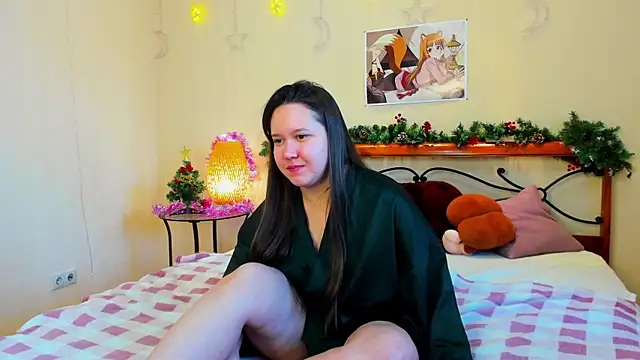 Snapshot of Mira_Karter chatting on January 14, 4:57 am Mira Karter online show from January 14, 4:57 am