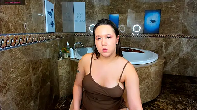 Snapshot of Mira_Karter chatting on January 29, 8:08 am Mira Karter online show from January 29, 8:08 am