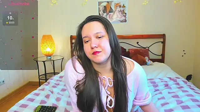 Snapshot of Mira_Karter chatting on March 18, 4:58 am Mira Karter online show from March 18, 4:58 am