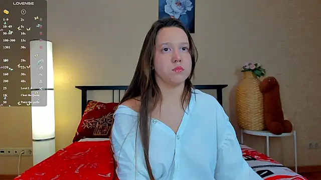 Snapshot of Mira_Karter chatting on June 17, 2:58 am Mira Karter online show from June 17, 2:58 am