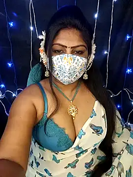 Snapshot of honey-sexy chatting on December 11, 6:36 am honey-sexy online show from December 11, 6:36 am