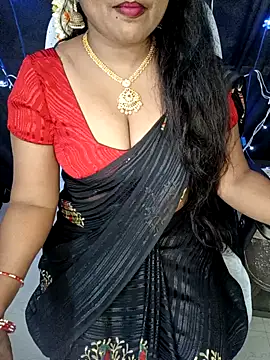 Snapshot of honey-sexy chatting on February 5, 7:18 am honey-sexy online show from February 5, 7:18 am