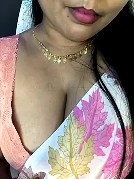Snapshot of honey-sexy chatting on March 11, 11:33 am honey-sexy online show from March 11, 11:33 am