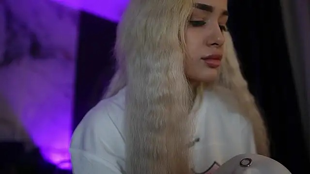 blondie muller online show from June 5, 8:03 pm