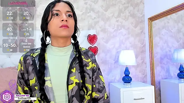 Eliza Thaylor   online show from March 19, 11:28 am