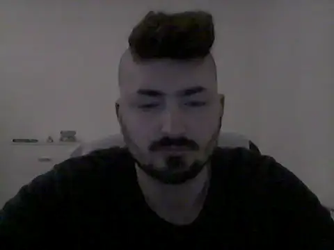 Snapshot of Hkl95555 chatting on October 17, 11:40 pm Hkl95555 online show from October 17, 11:40 pm