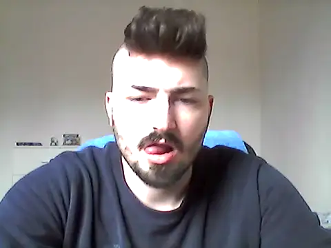 Snapshot of Hkl95555 chatting on October 26, 2:01 pm Hkl95555 online show from October 26, 2:01 pm