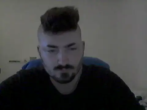 Snapshot of Hkl95555 chatting on November 4, 12:54 am Hkl95555 online show from November 4, 12:54 am