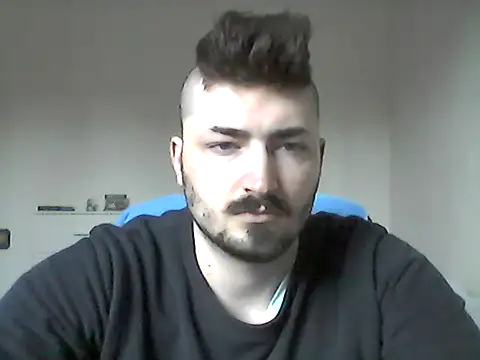 Snapshot of Hkl95555 chatting on November 6, 3:13 pm Hkl95555 online show from November 6, 3:13 pm