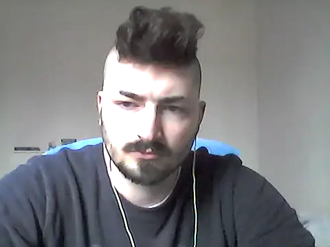 Snapshot of Hkl95555 chatting on November 20, 1:22 pm Hkl95555 online show from November 20, 1:22 pm