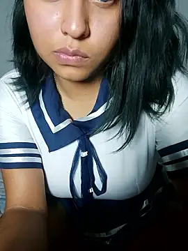 Snapshot of azulzulix chatting on January 13, 1:33 am azulzulix online show from January 13, 1:33 am