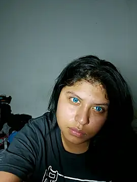 azulzulix online show from January 18, 1:09 am