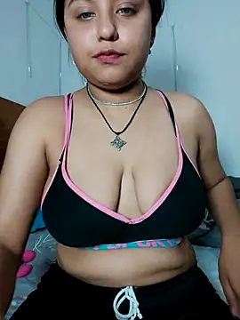 azulzulix online show from April 17, 1:52 am