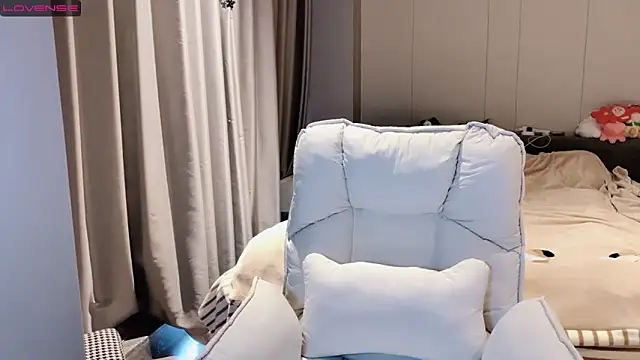 qiqi-666 online show from January 26, 6:49 am