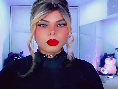 Snapshot of AdanKinng chatting on January 15, 10:13 pm AdanKinng online show from January 15, 10:13 pm