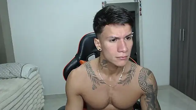 pettergrey1 online show from February 18, 11:17 am