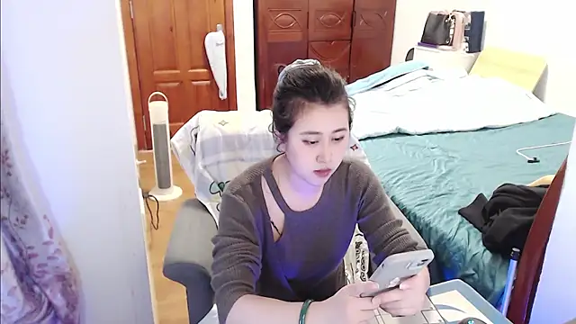 Snapshot of Liliya-77 chatting on March 11, 12:17 pm Liliya-77 online show from March 11, 12:17 pm