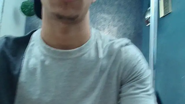 Snapshot of Erick_Zhimerman chatting on January 8, 4:15 am Erick Zhimerman online show from January 8, 4:15 am