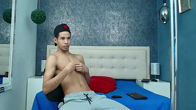 Snapshot of Erick_Zhimerman chatting on January 9, 4:26 am Erick Zhimerman online show from January 9, 4:26 am