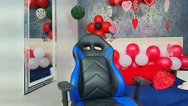 Snapshot of Erick_Zhimerman chatting on February 15, 3:36 am Erick Zhimerman online show from February 15, 3:36 am