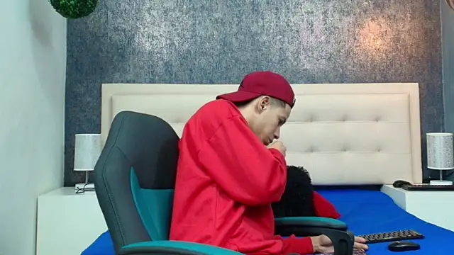 Snapshot of Erick_Zhimerman chatting on March 26, 4:07 am Erick Zhimerman online show from March 26, 4:07 am