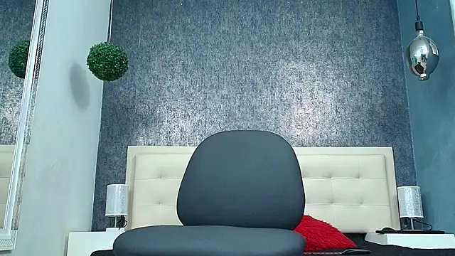 Snapshot of Erick_Zhimerman chatting on April 14, 12:33 pm Erick Zhimerman online show from April 14, 12:33 pm