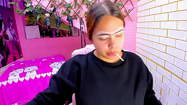 marcellaa303av online show from December 3, 1:57 am