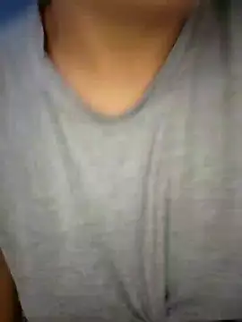 Snapshot of manueladantass1 chatting on December 21, 5:47 am manueladantass1 online show from December 21, 5:47 am