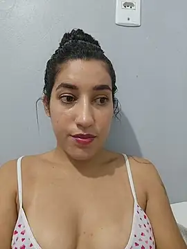 Snapshot of manueladantass1 chatting on February 18, 10:06 pm manueladantass1 online show from February 18, 10:06 pm