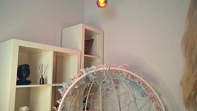 FlairCunard online show from December 19, 12:02 am